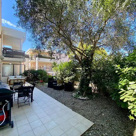 Apartament West Ground-floor One Bedroom With Parking, Garden, Pool Nicea